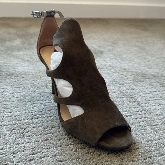 Jimmy Choo Tendor Suede Heels - Picture 2 of 9